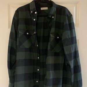 Everlane men’s green and black plaid flannel